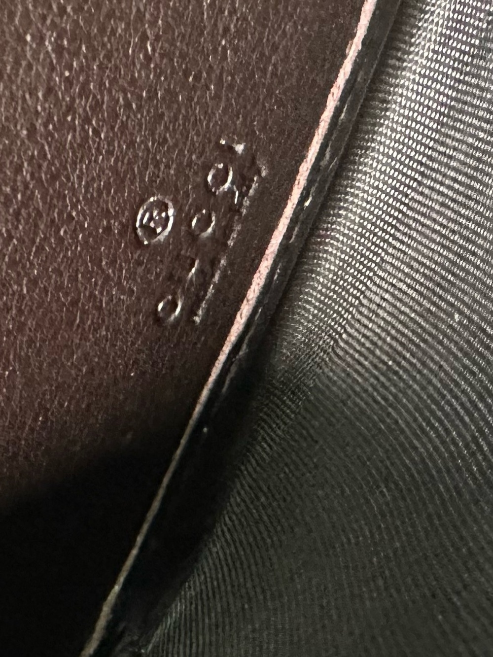 Gucci Chocolate Brown GG Zip Wallet - Picture 5 of 8